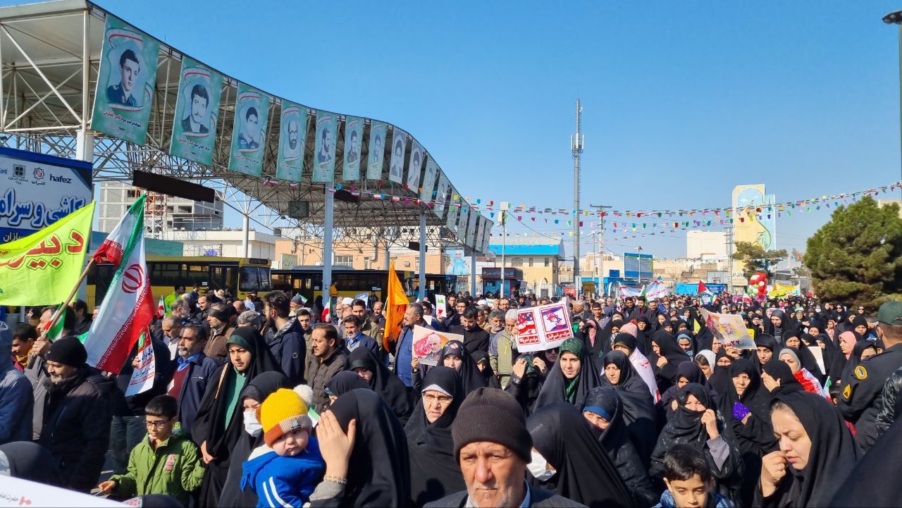 حضور پرشور ساوجی‌ها در جشن ۴۶ سالگی انقلاب