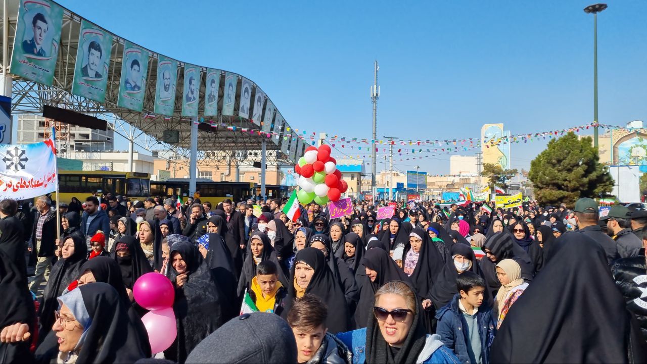 حضور پرشور ساوجی‌ها در جشن ۴۶ سالگی انقلاب