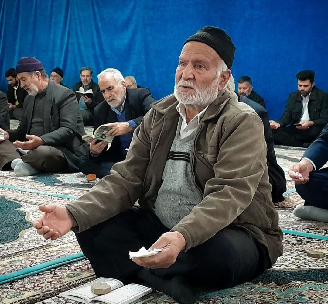 زمزمه دعای ندبه منتظران منجی در فراهان