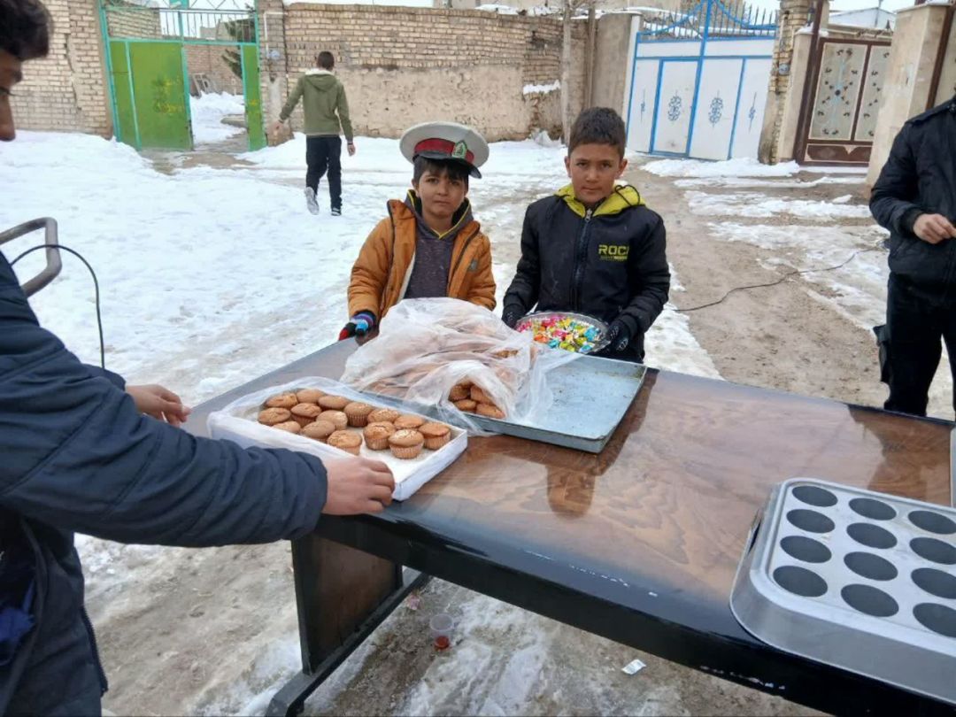 پذیرایی نوجوانان روستاهای ساوه از منتظران ظهور