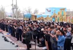 پاداش یک ماه بندگی در شهر خنجین