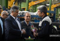 بازدید استاندار مرکزی از کارخانه هپکو اراک