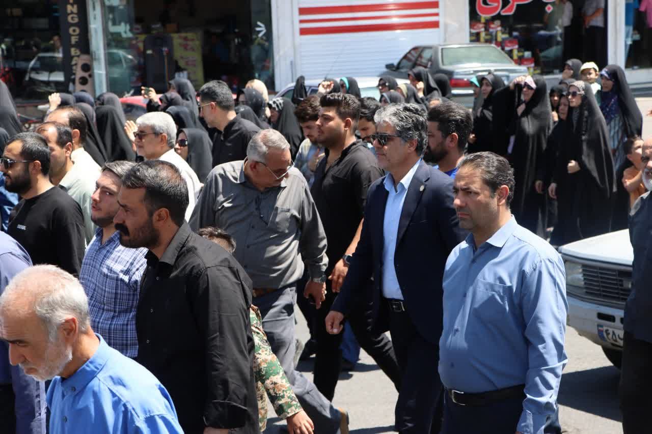وداع تاریخی ساوجی‌ها با فرزند شهیدشان