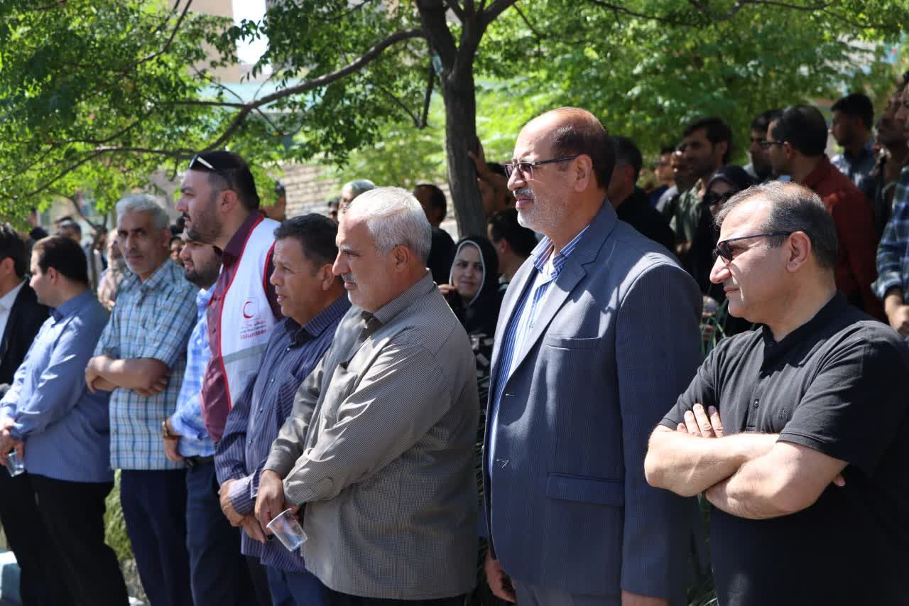 وداع تاریخی ساوجی‌ها با فرزند شهیدشان