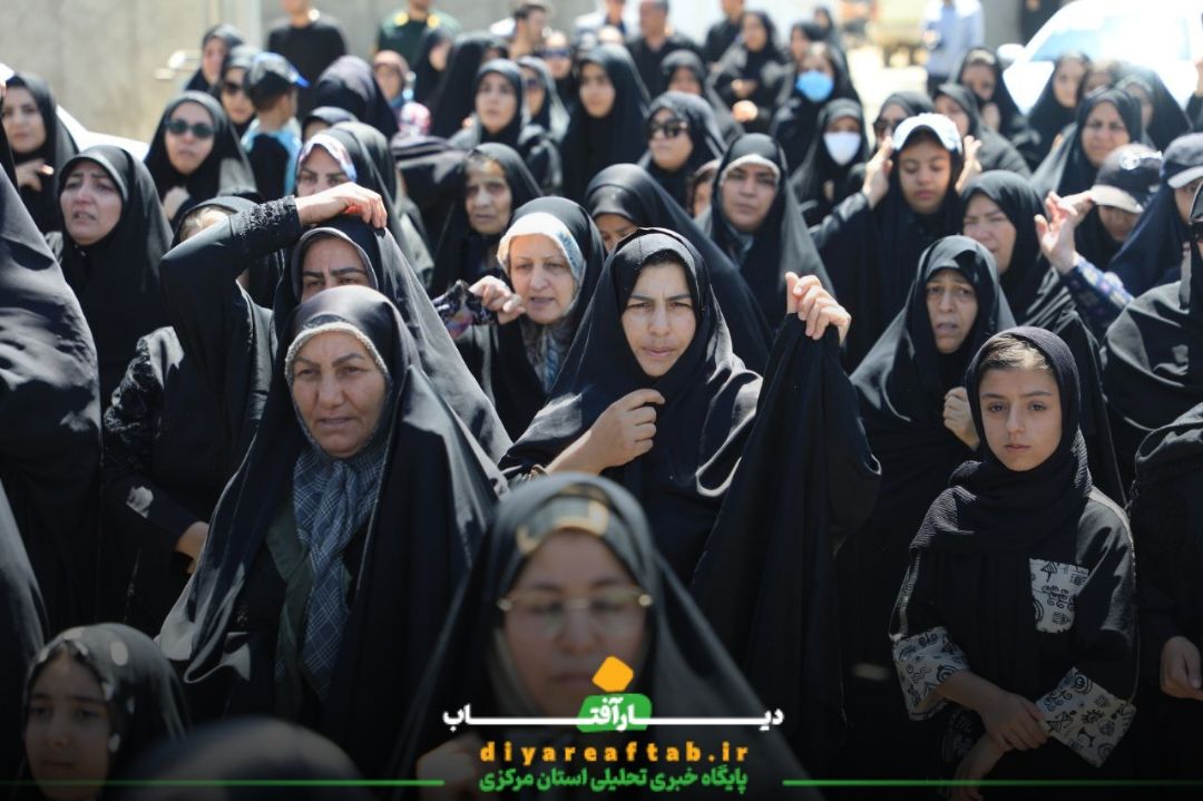 مراسم تشییع شهدا در اسفندان