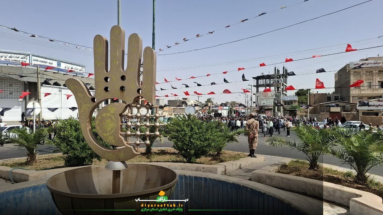 تشییع پیکر ۳ شهید در دلیجان