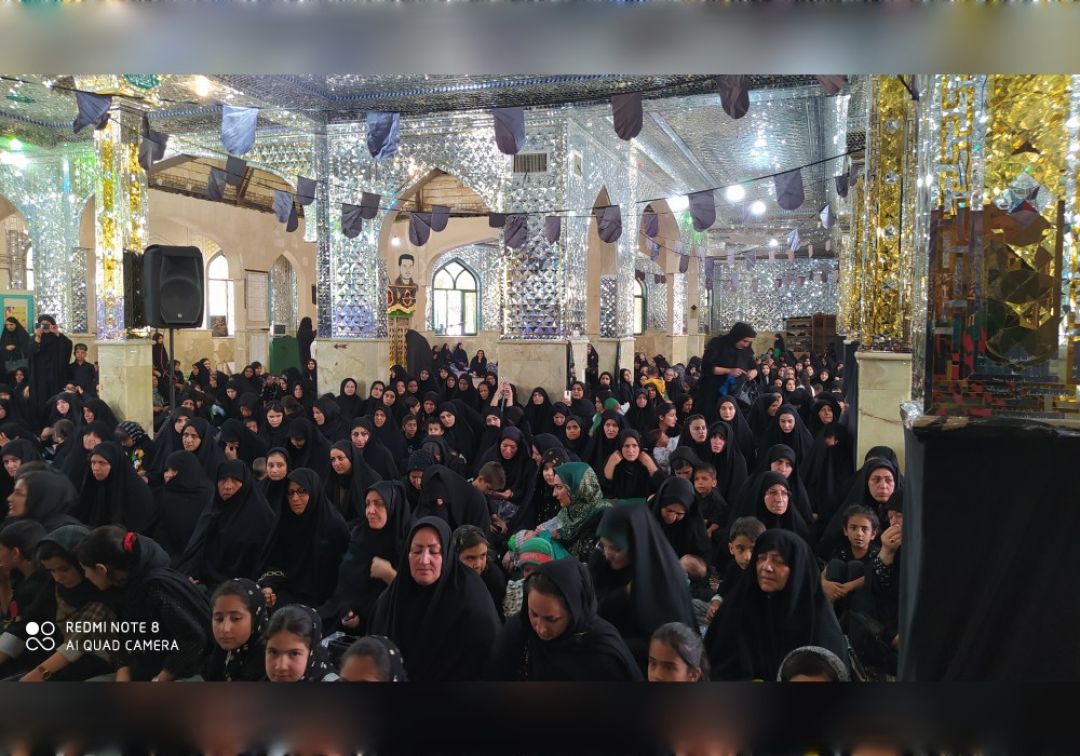 مراسم شیرخواران حسینی در خنداب برگزار شد