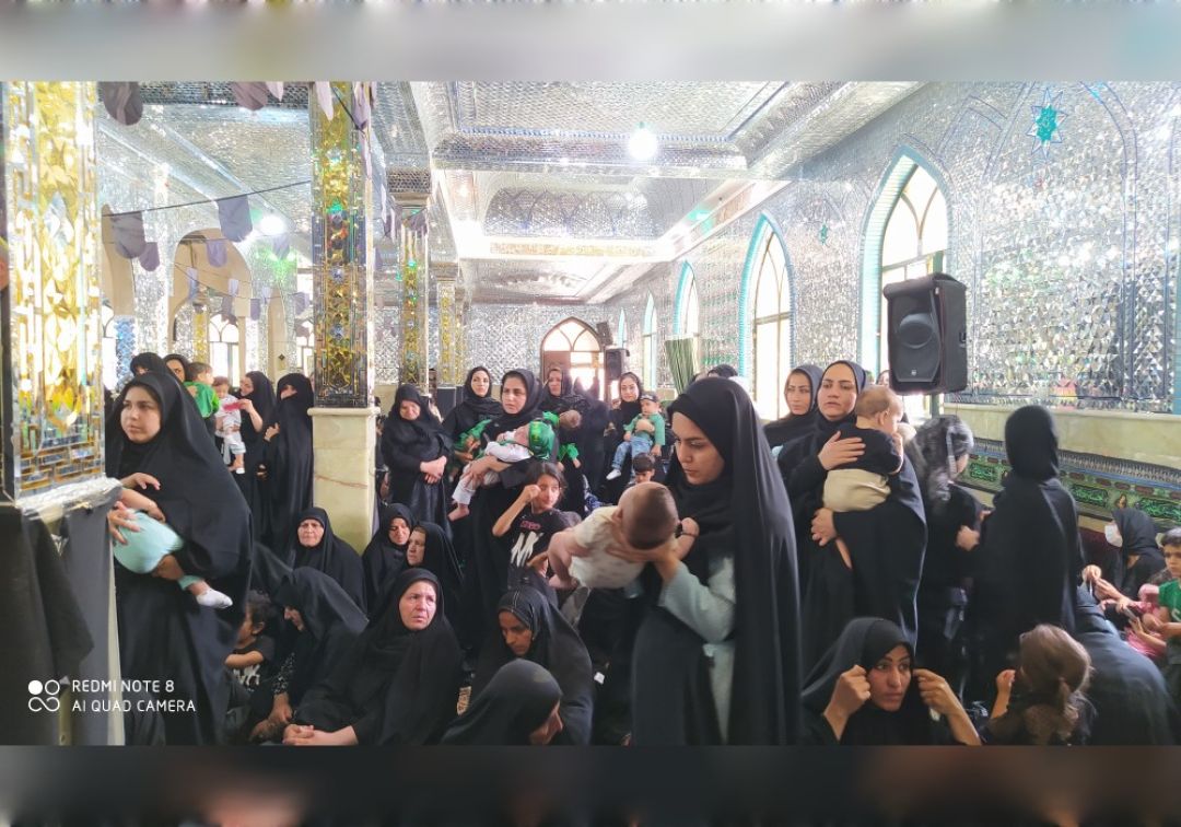 مراسم شیرخواران حسینی در خنداب برگزار شد