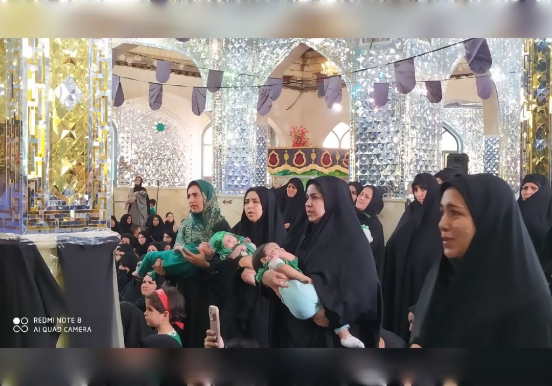مراسم شیرخواران حسینی در خنداب برگزار شد