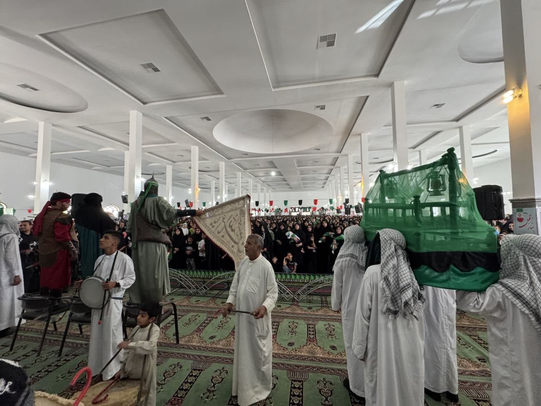 همایش شیرخوارگان حسینی در ساوه برگزار شد