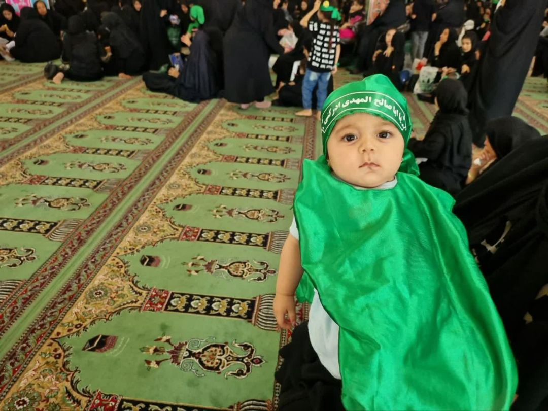 همایش شیرخوارگان حسینی در ساوه برگزار شد