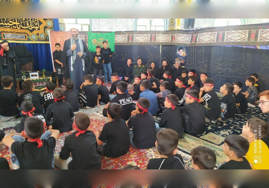 سوگواری «احلی‌من‌العسل» در خنداب برگزار شد