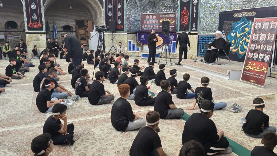 عزاداری نوجوانان ساوجی در سوگواره «احلی من العسل»
