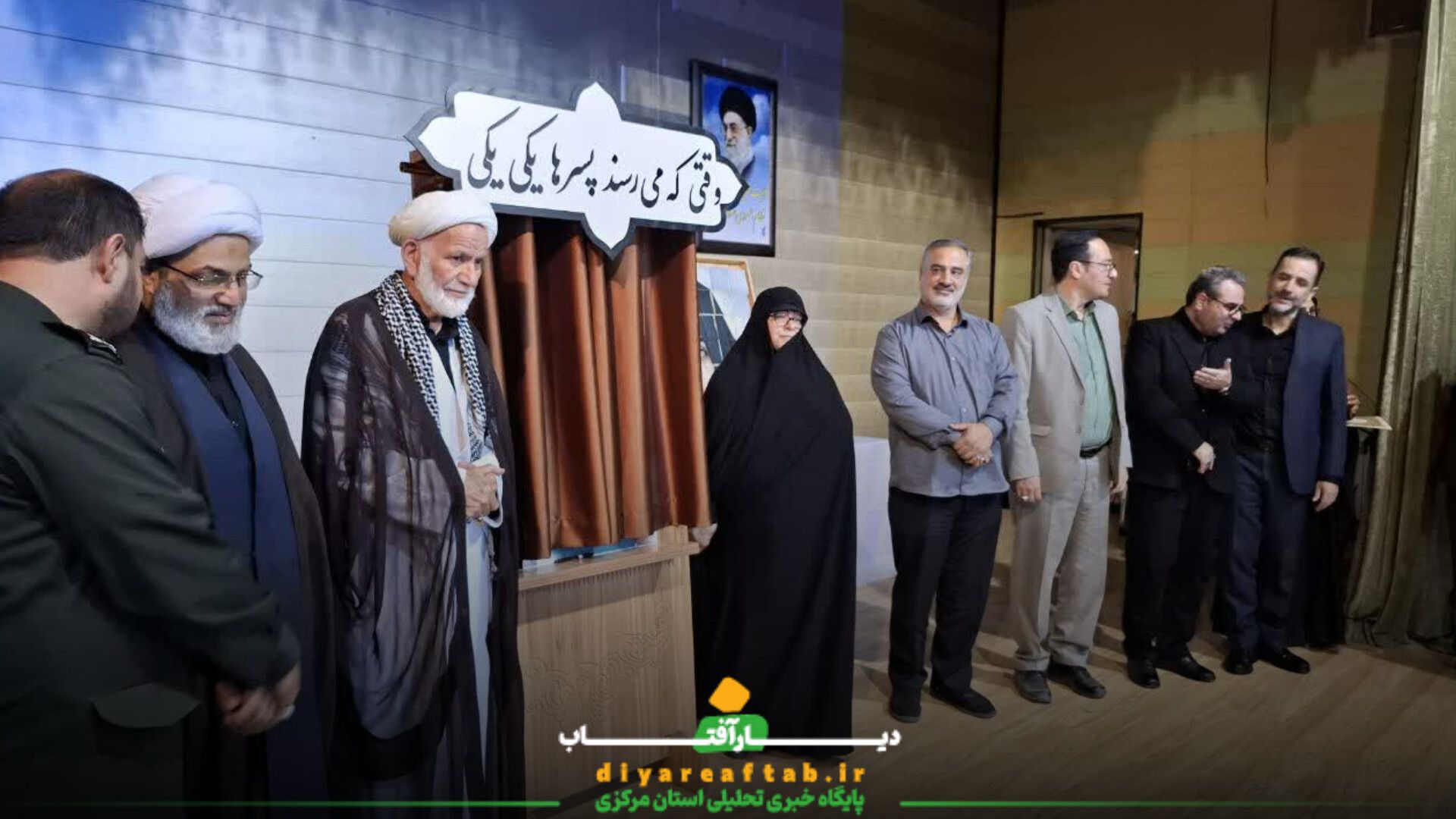 آئین رونمایی کتاب (وقتی که می‌رسند پسرها، یکی‌یکی)