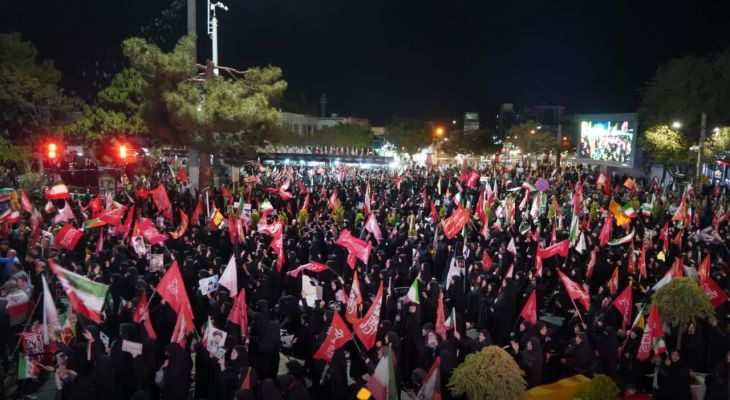 اراک در سوگ مادر سادات