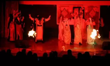 نمایش مذهبی «مادرانه» در ساوه اجرا شد
