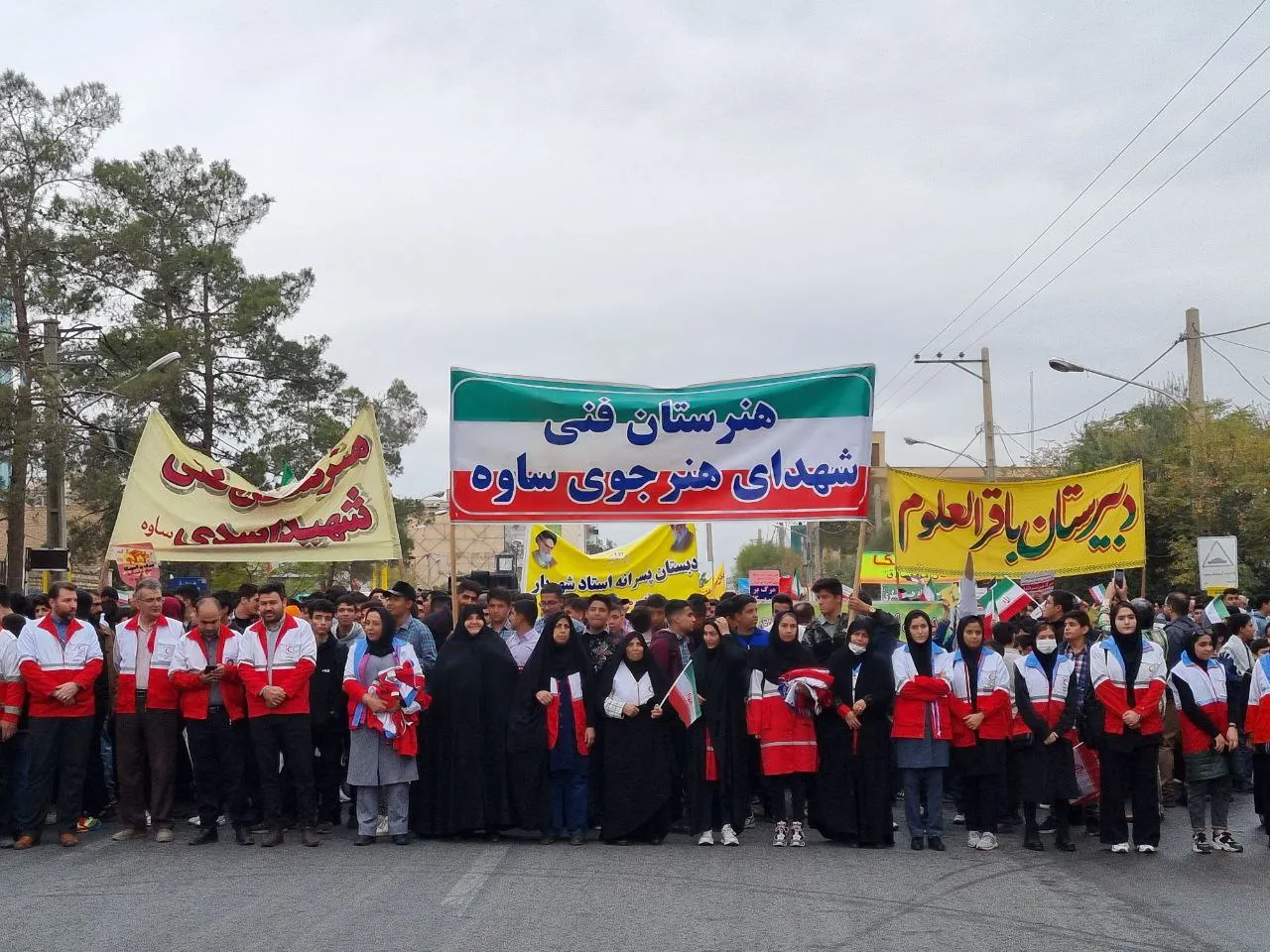 راهپیمایی ۱۳ آبان در ساوه
