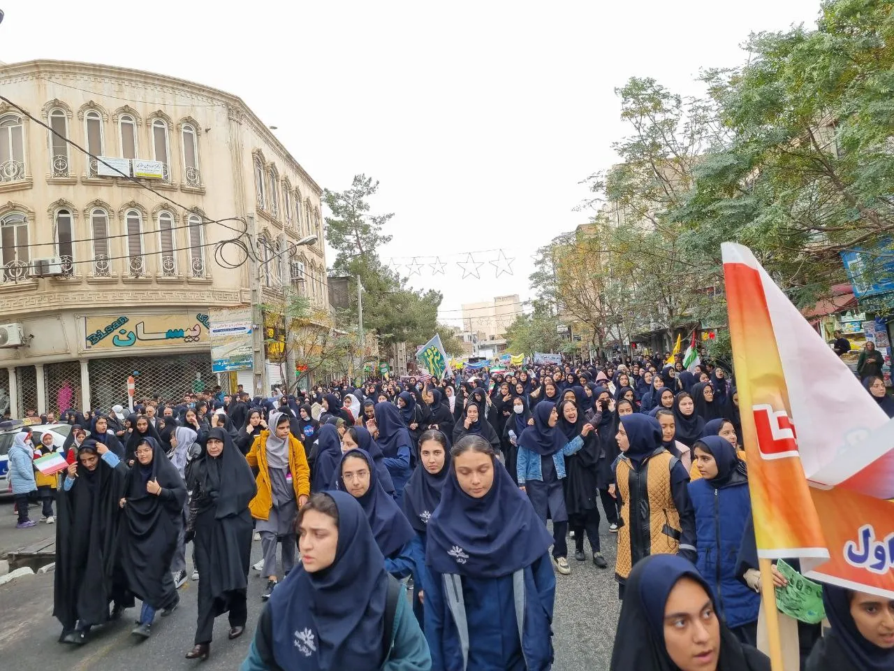 راهپیمایی ۱۳ آبان در ساوه