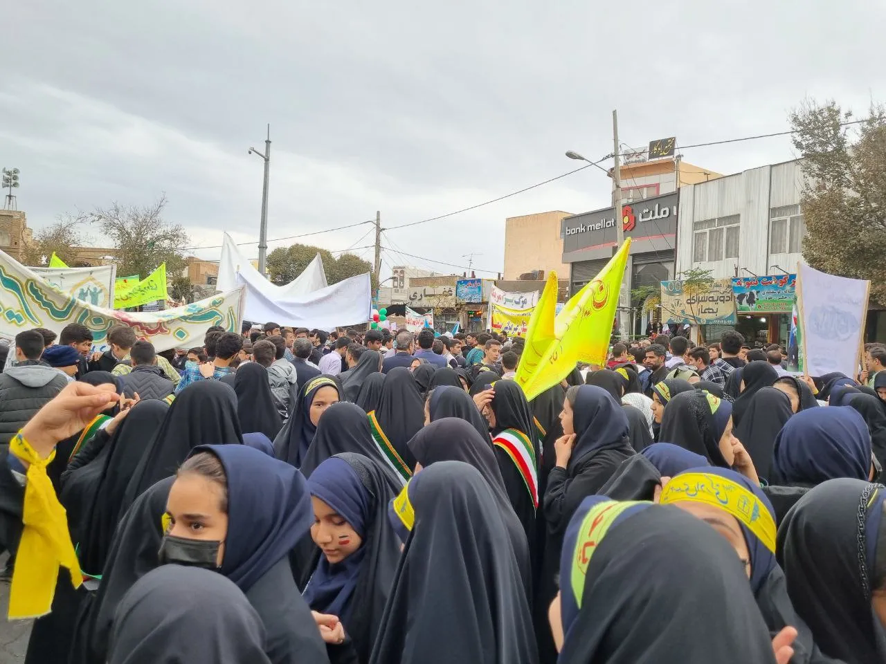 راهپیمایی ۱۳ آبان در ساوه