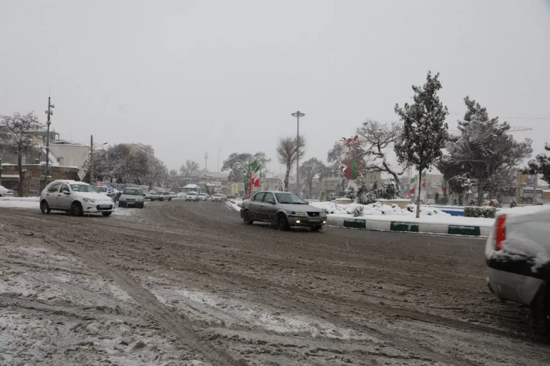 بارش برف زمستانی در کلانشهر اراک