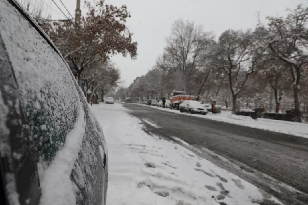 بارش برف زمستانی در کلانشهر اراک