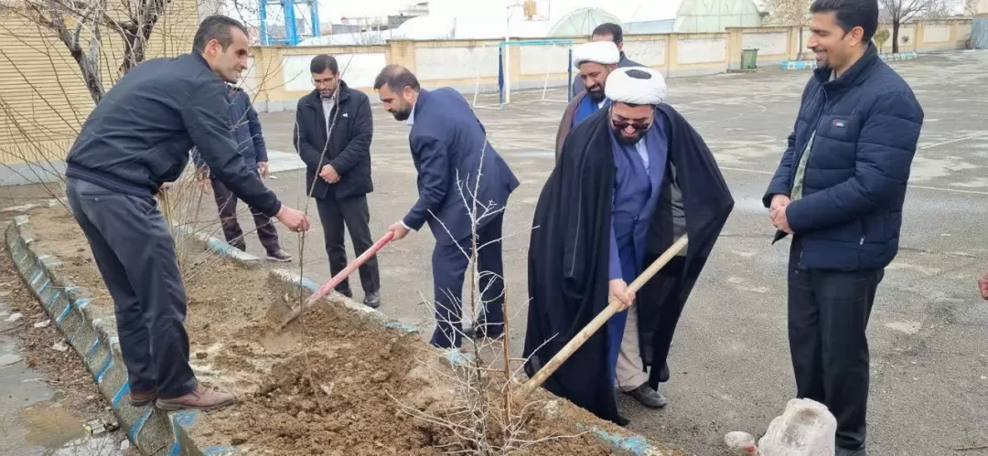 نواخته شدن «زنگ سبز» در فراهان