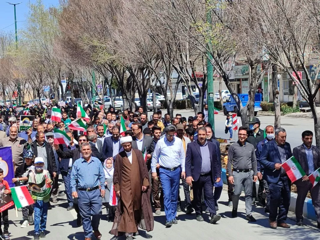 حضور مردم فراهان در راهپیمایی روز قدس