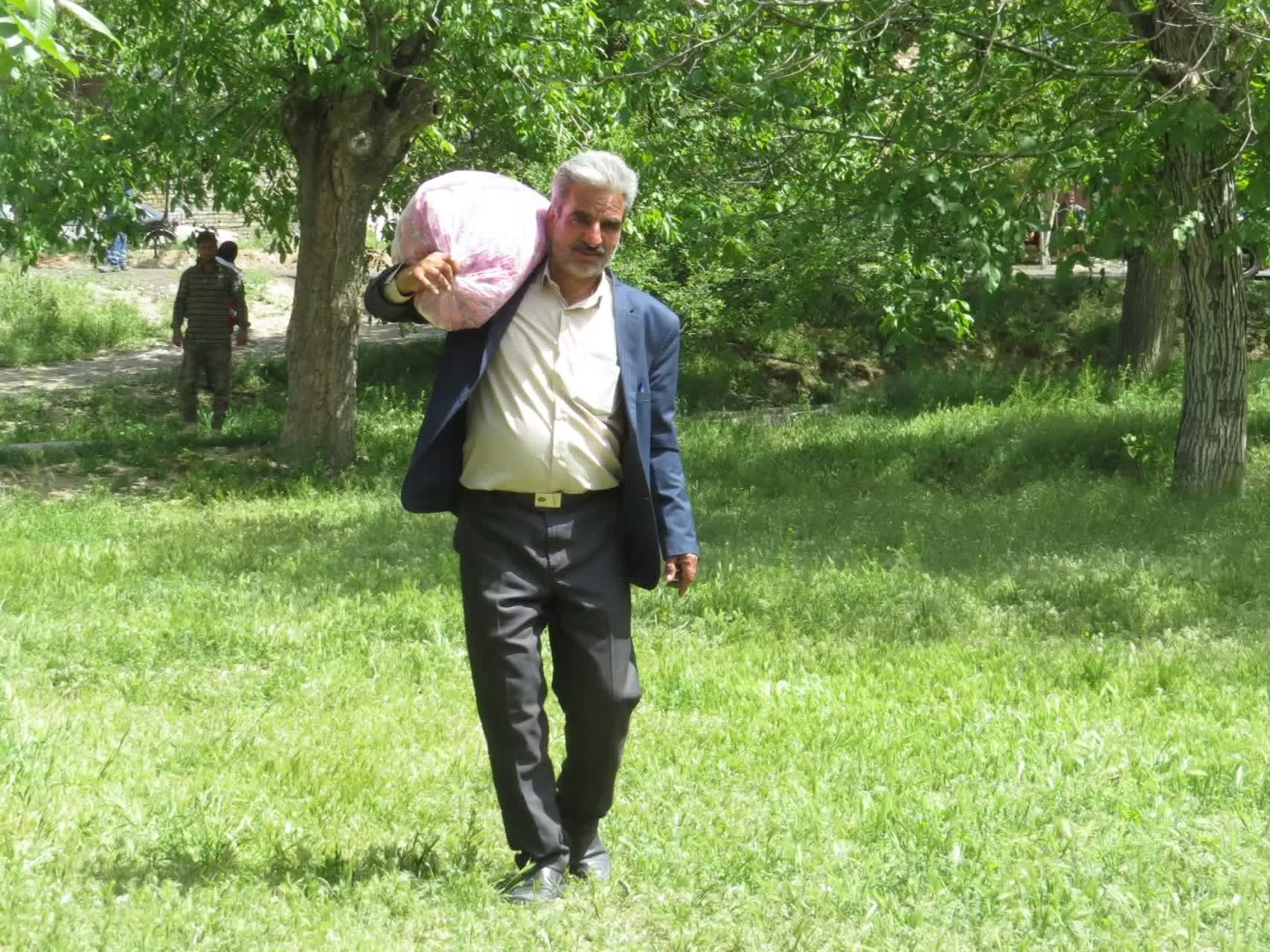 جشنواره گل و گلاب در دلیجان