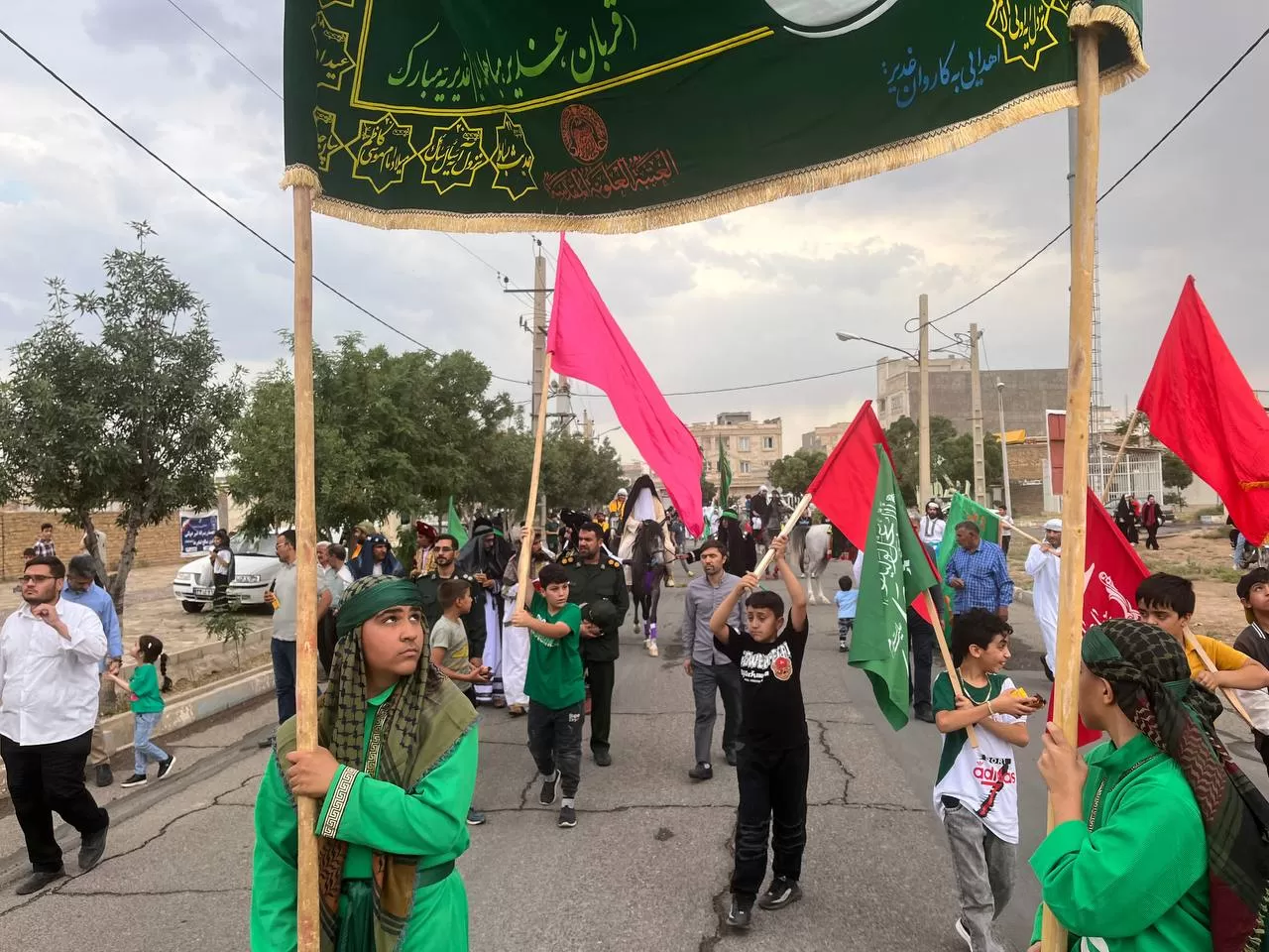 مراسم بازسازی واقعه غدیر در آسیابک برگزار شد