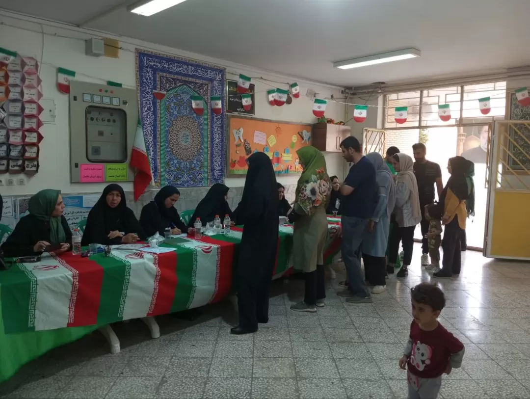 مردم دلیجان پای کار انقلاب