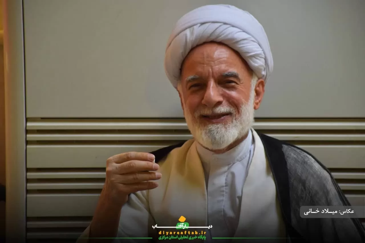 نماینده ولی‌فقیه در استان مرکزی رأی داد