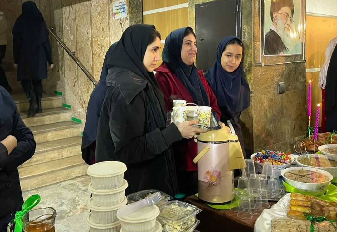 جشن مبعث در دبیرستان محراب ساوه برگزار شد