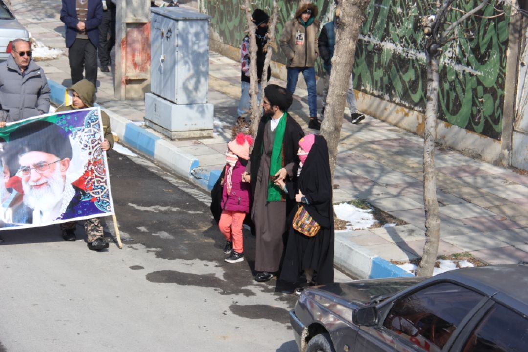 حماسه‌آفرینی کمیجانی‌ها در یوم‌الله ۲۲ بهمن