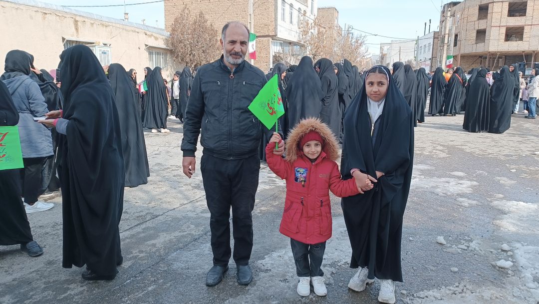 حماسه‌آفرینی کمیجانی‌ها در یوم‌الله ۲۲ بهمن