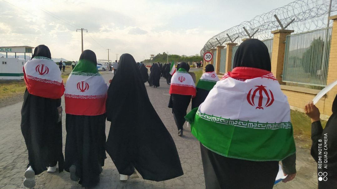 تجمع دانشجویان در حمایت از فناوری هسته‌ای