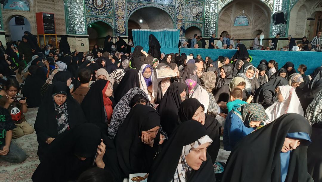 نوای دعای عرفه در ساوه طنین‌انداز شد