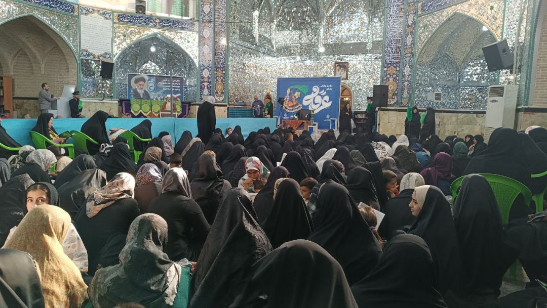 نوای دعای عرفه در ساوه طنین‌انداز شد