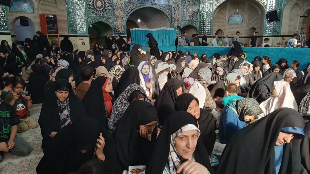 نوای دعای عرفه در ساوه طنین‌انداز شد