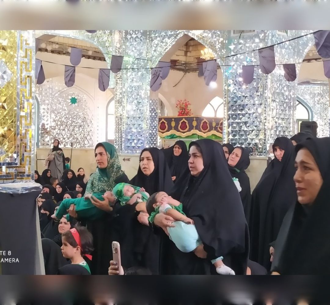 مراسم شیرخواران حسینی در خنداب برگزار شد