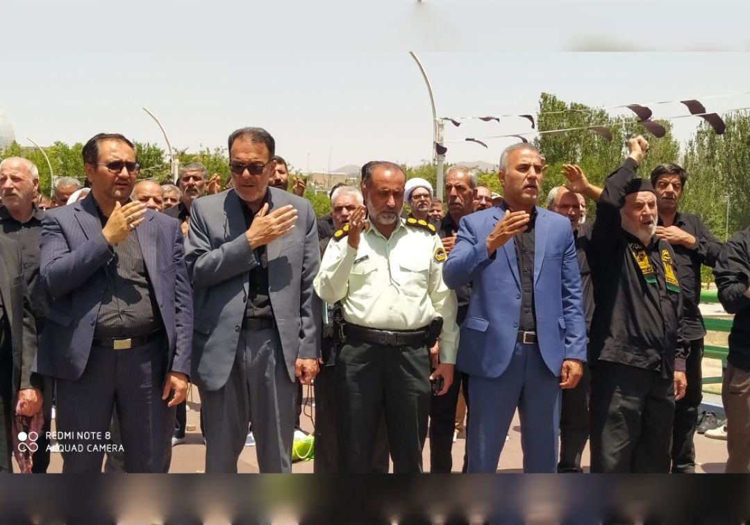 برگزاری نماز ظهر عاشورا در خنداب