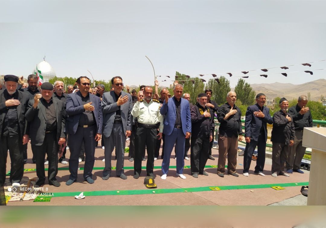 برگزاری نماز ظهر عاشورا در خنداب
