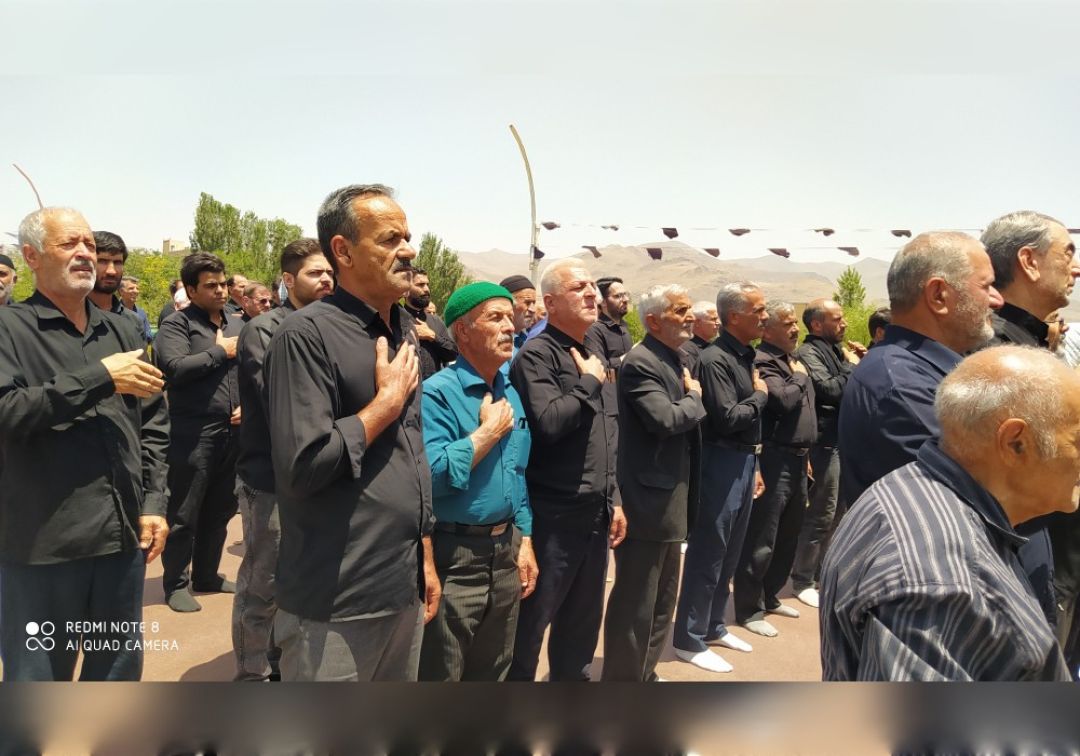 برگزاری نماز ظهر عاشورا در خنداب