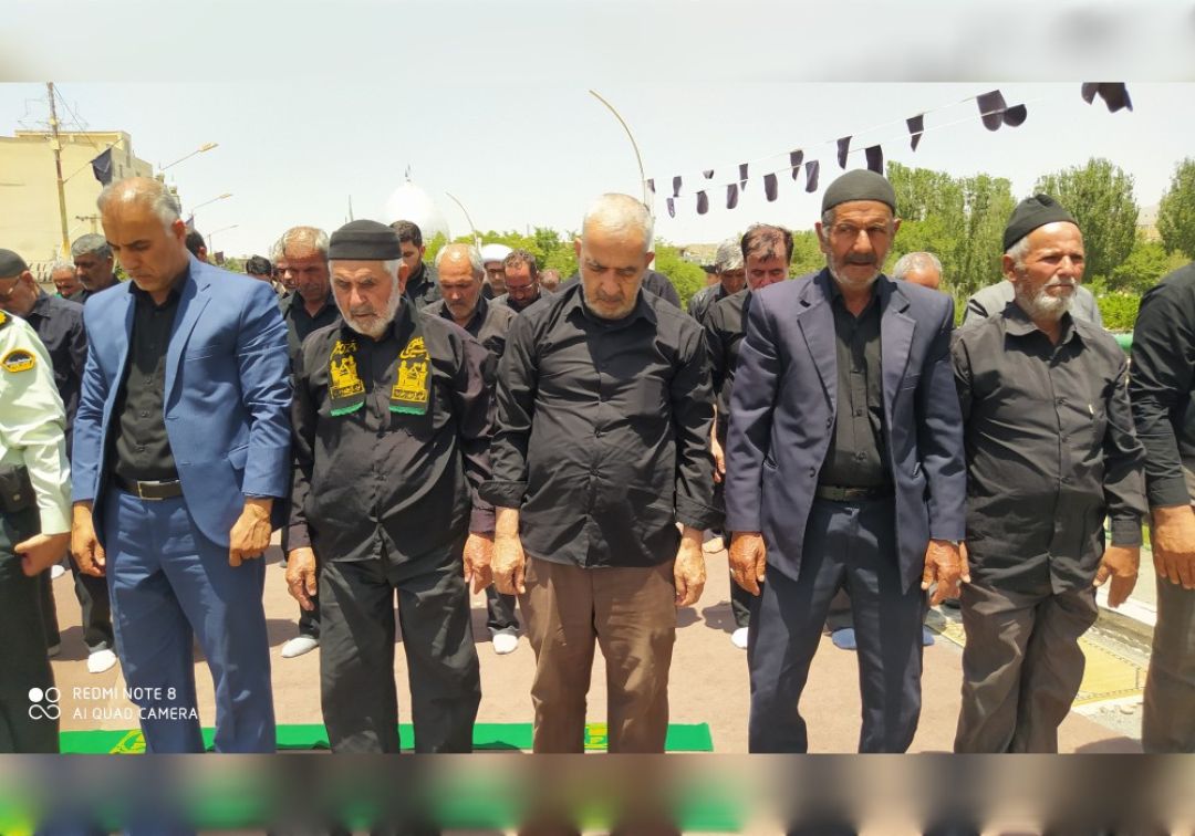 برگزاری نماز ظهر عاشورا در خنداب